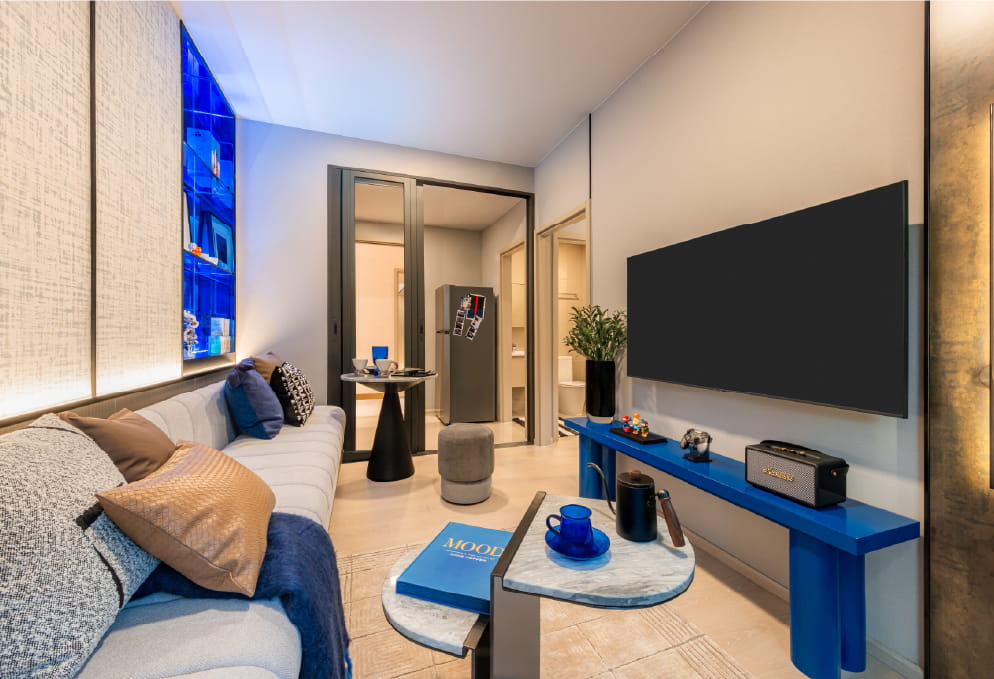 TYPE E1 LIVING