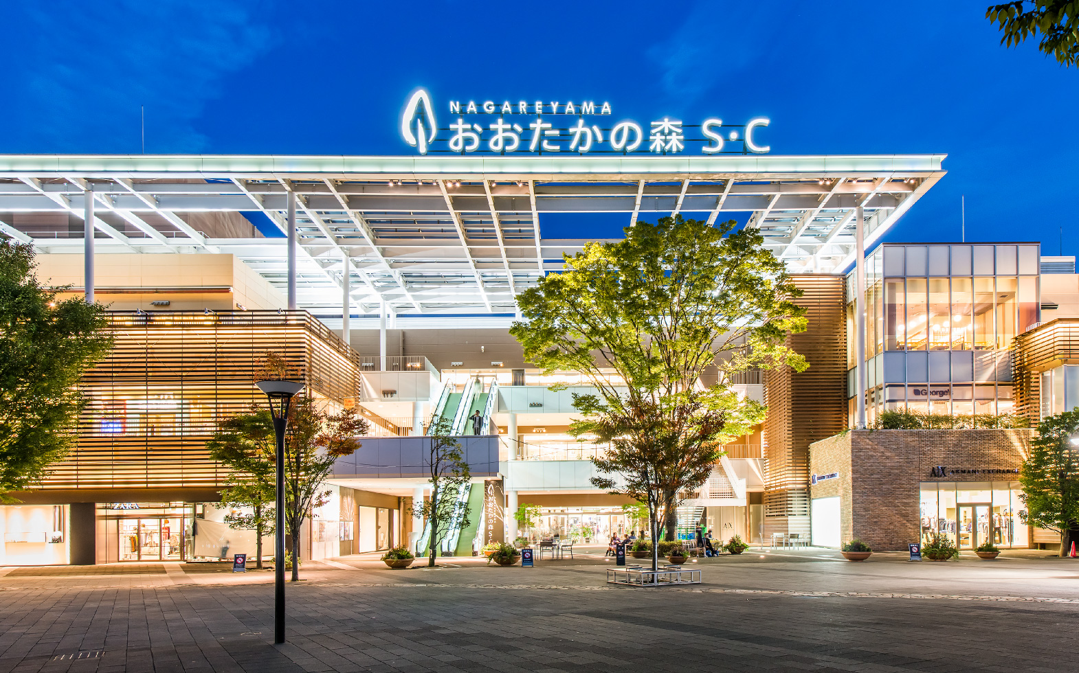 流山おおたかの森S.C.本館（徒歩14分／約1,060ｍ　出入口B）